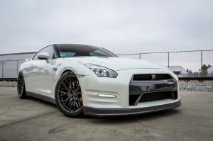 Nissan GT-R on Vorsteiner Wheels (V-FF 107) 2017 года